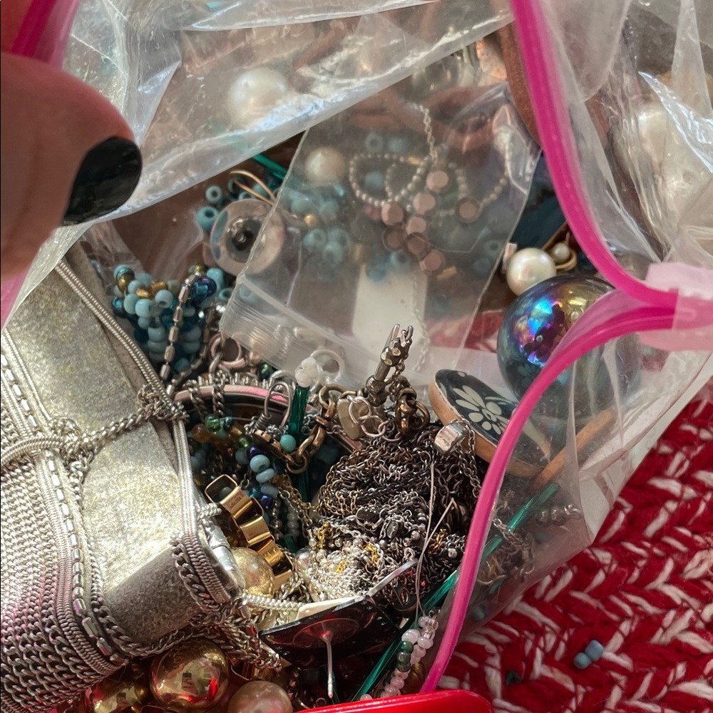 Bagful of Colorful Jewelry Pieces for re-stringing making art - Picture 8 of 9